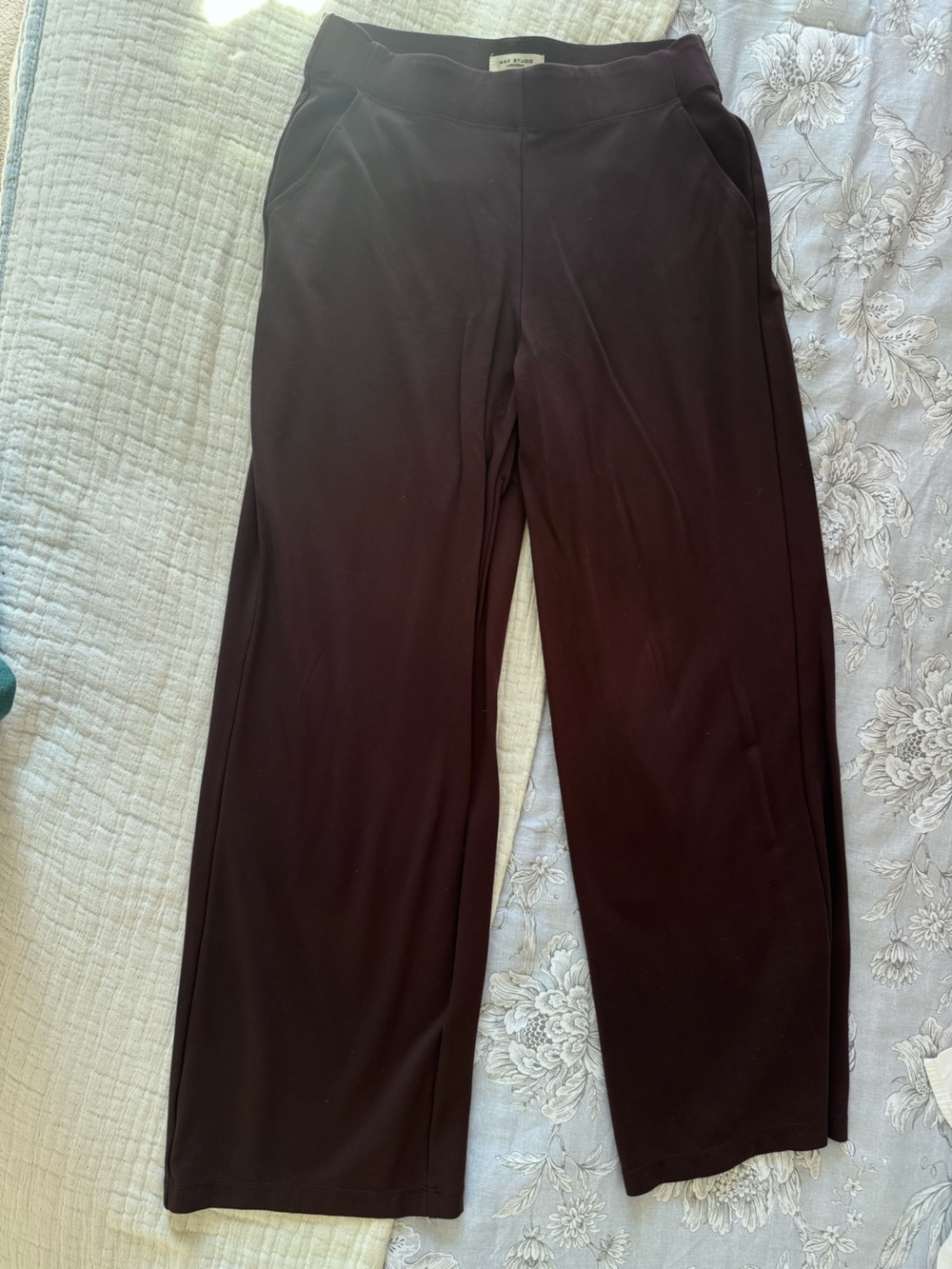 Max Studio Wide-Leg Pants in Dark Brown